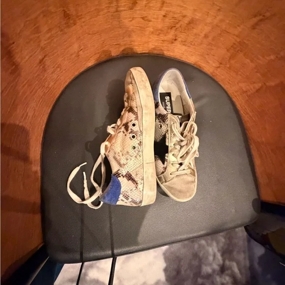 Golden Goose Metallic Gold Snakeskin Print Sneakers with Black Star - Picture 7 of 8